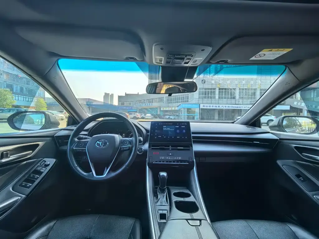 Toyota Avalon 2023 из CN, фото 2