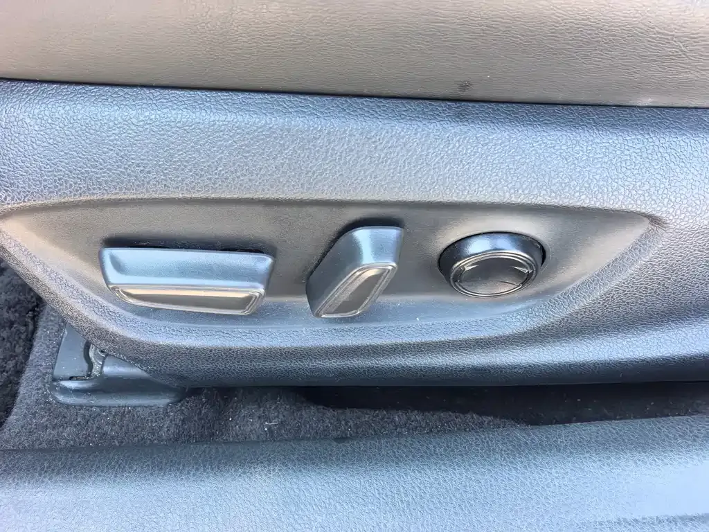 Toyota Avalon 2023 из CN, фото 10