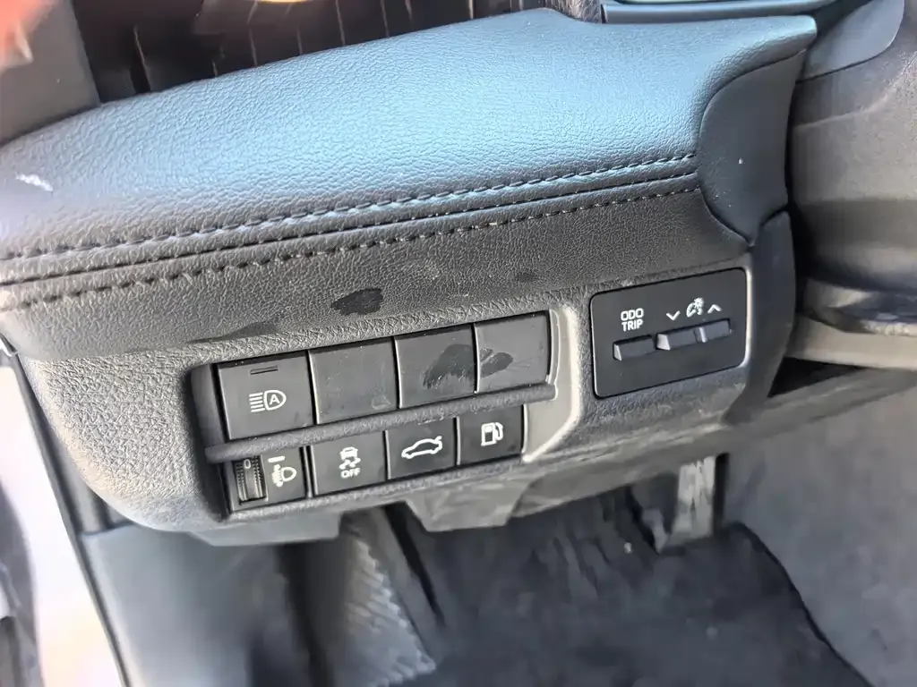 Toyota Avalon 2023 из CN, фото 6