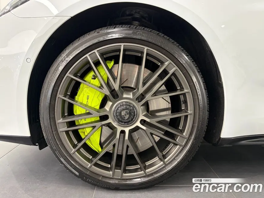 Porsche Panamera 2024 из KR, фото 2