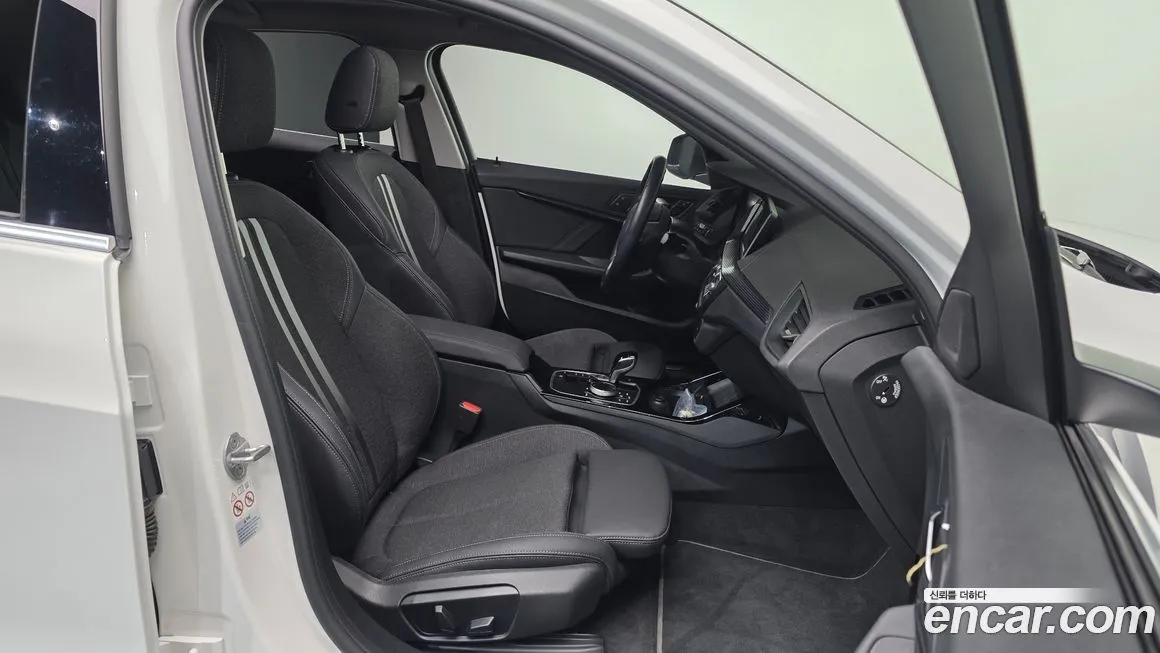 BMW 1-Series 2024 из KR, фото 7