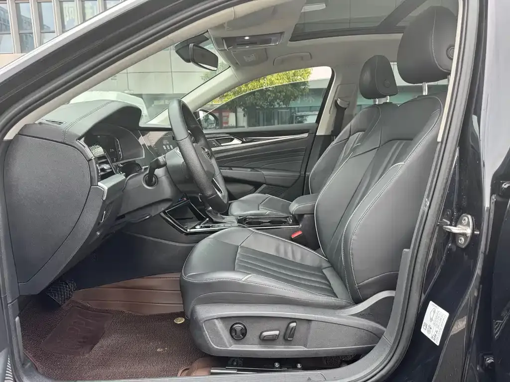 Volkswagen Passat — фото 3
