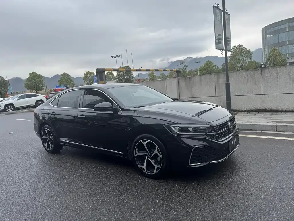 Volkswagen Passat — фото 2