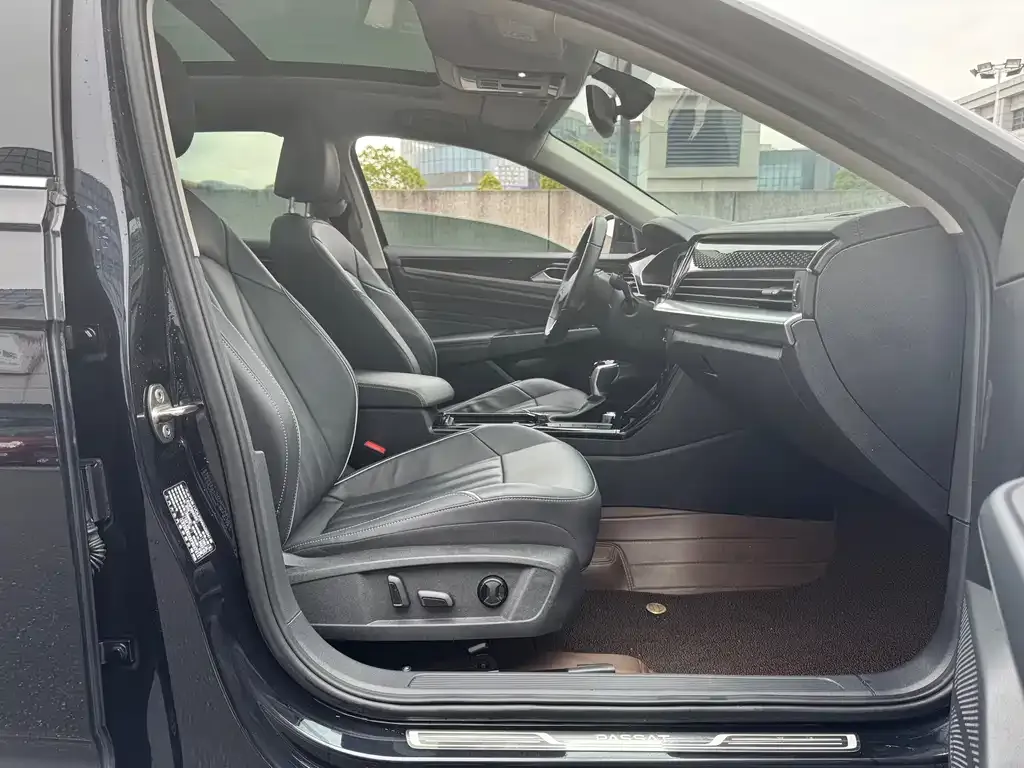 Volkswagen Passat — фото 5