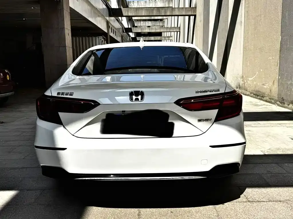 Honda Inspire — фото 2
