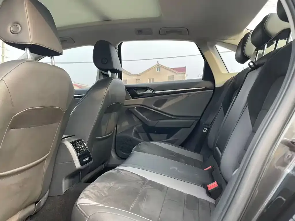 Volkswagen Sagitar 2023 из CN, фото 3