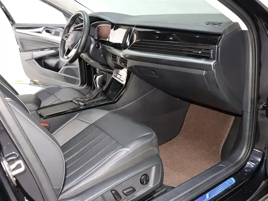 Volkswagen Passat — фото 9