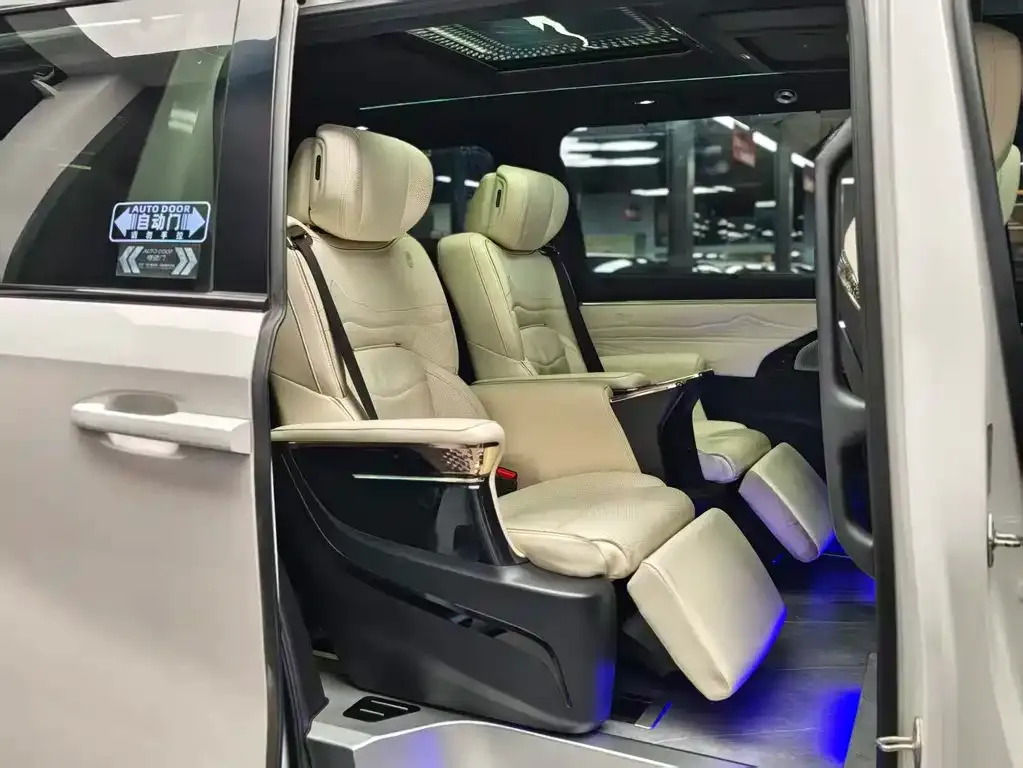 GAC Motor Trumpchi M8 — фото 9