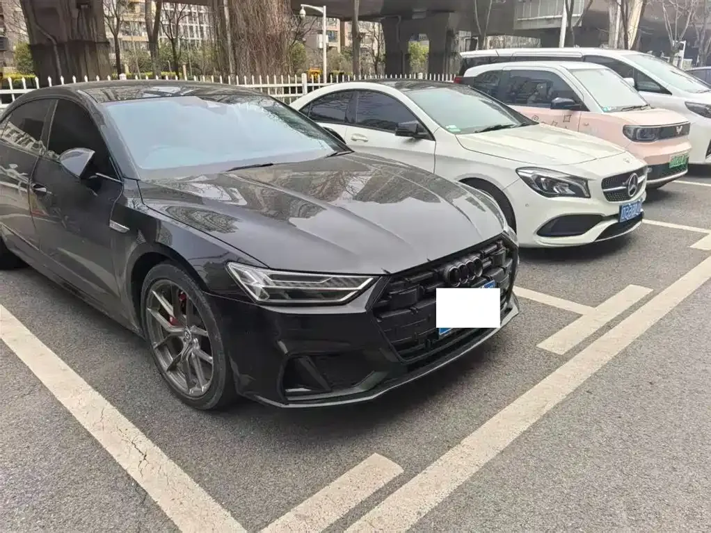 Audi A7L 2024 из CN, фото 2