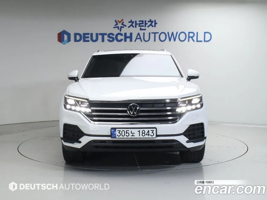 Volkswagen Touareg 2023 из KR, фото 2