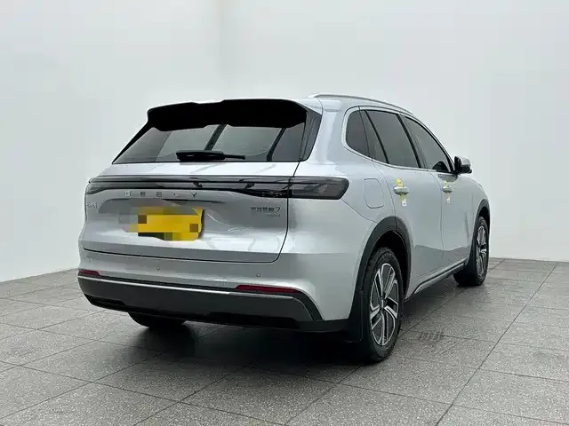 Geely 银河星舰7 — фото 6