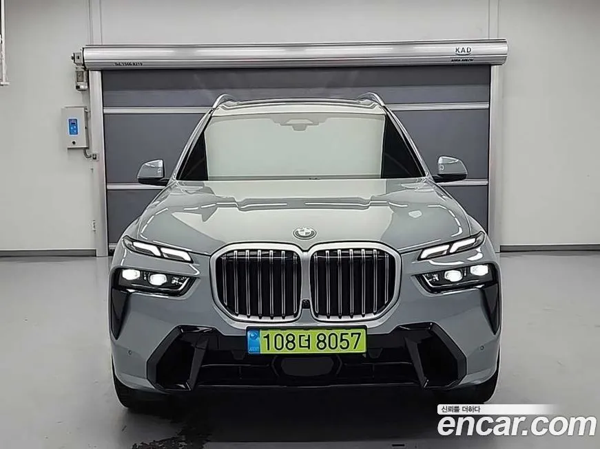BMW X7 — фото 2