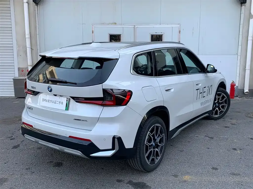 BMW iX1 2025 из CN, фото 3