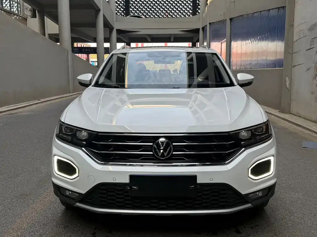 Volkswagen T-Roc — фото 4