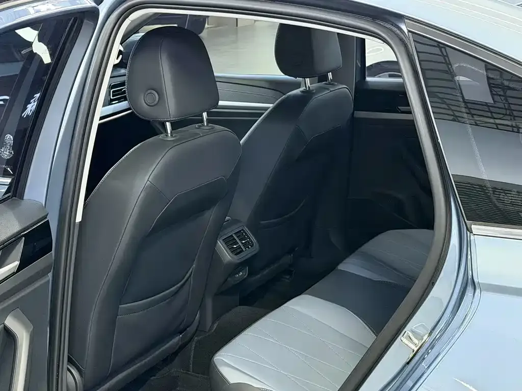 Volkswagen Lavida 2023 из CN, фото 4