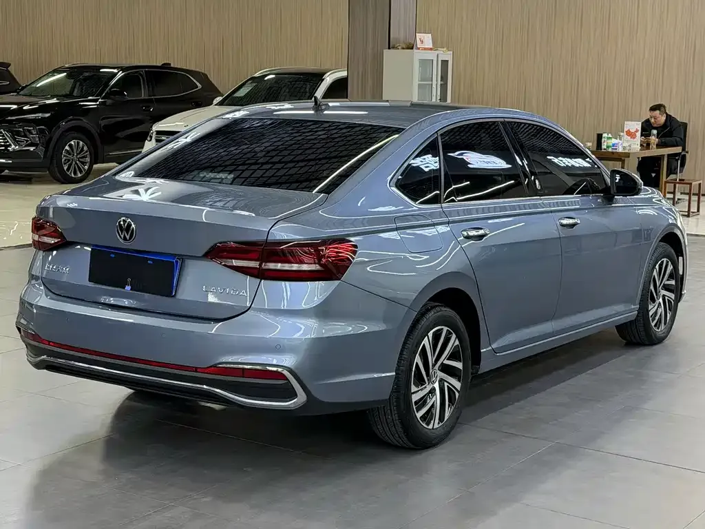 Volkswagen Lavida 2023 из CN, фото 2