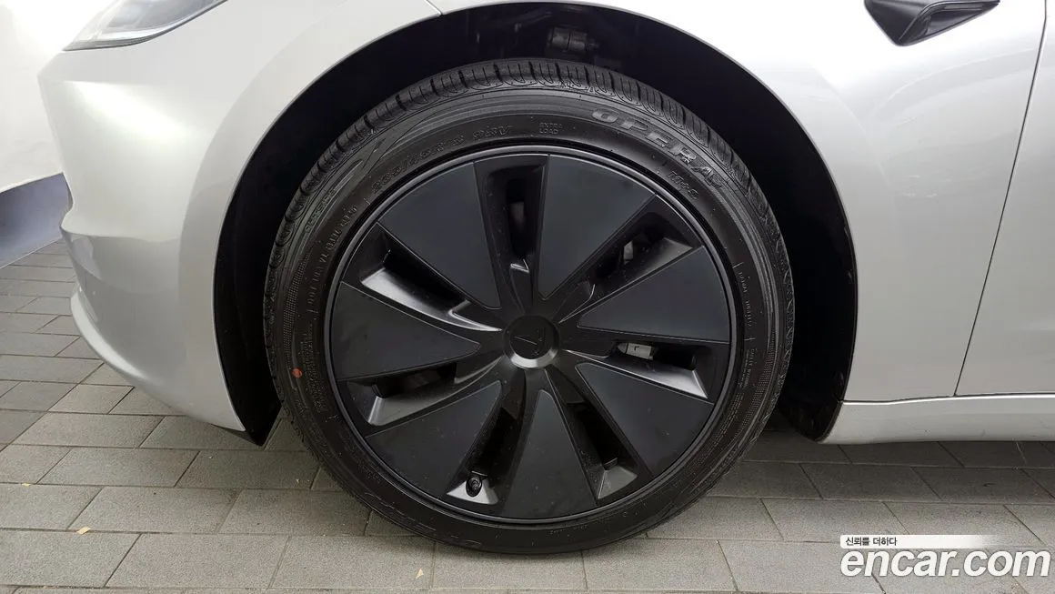 Tesla Model 3 2024 из KR, фото 7