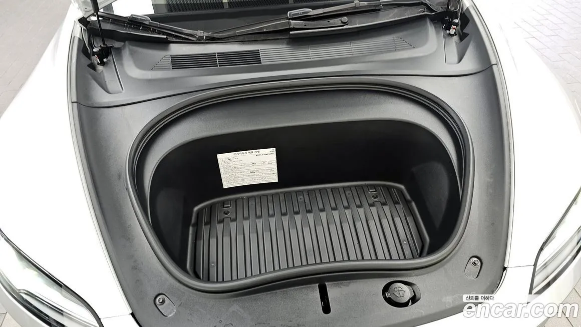 Tesla Model 3 2024 из KR, фото 4