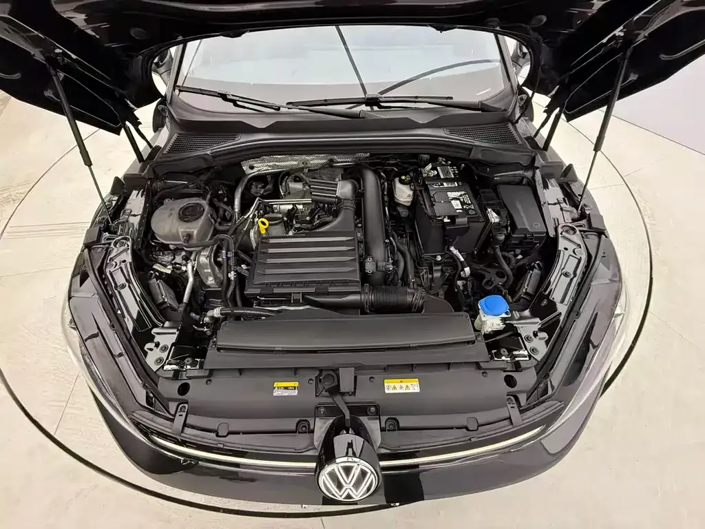 Volkswagen Lamando 2023 из CN, фото 8