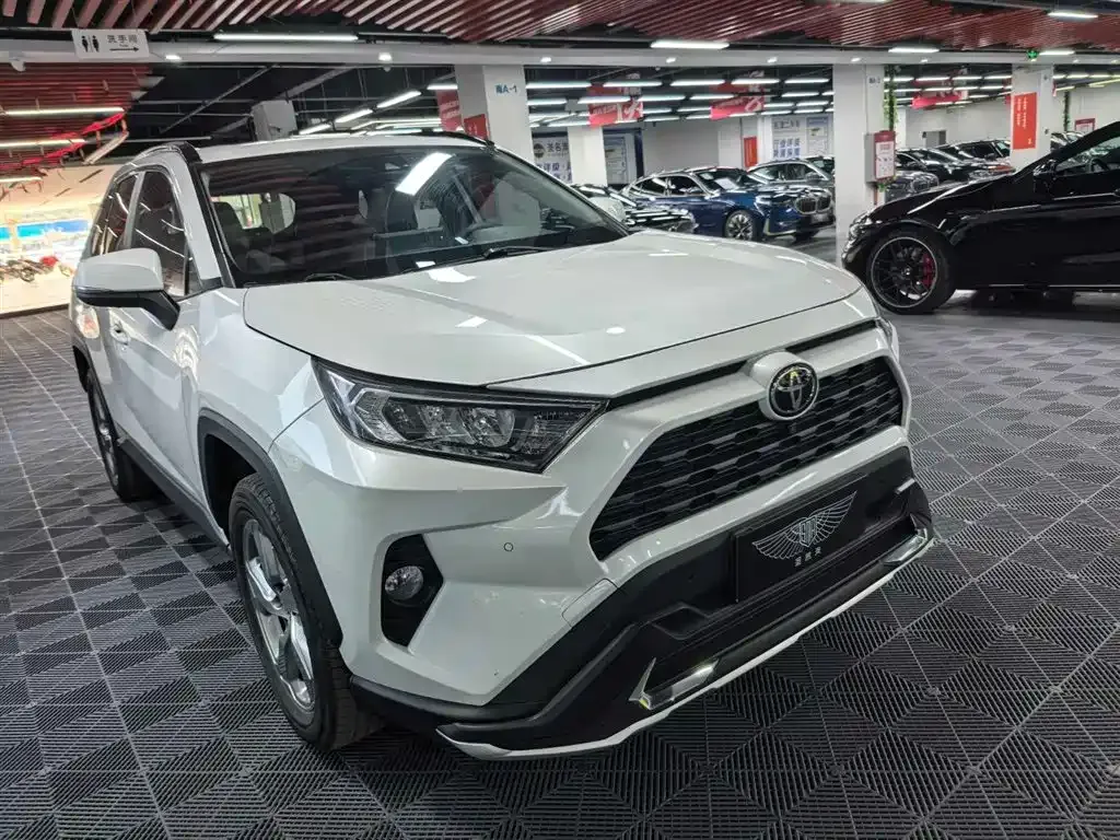 Toyota RAV4 2022 из CN, фото 9