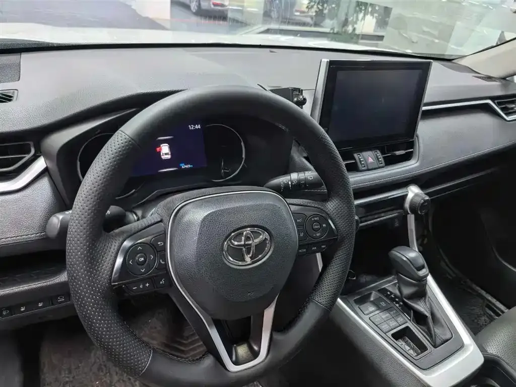 Toyota RAV4 2022 из CN, фото 5