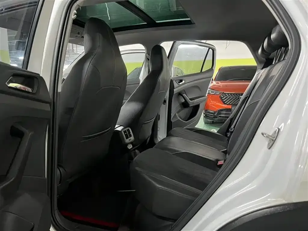 Volkswagen T-Cross 2022 из CN, фото 2