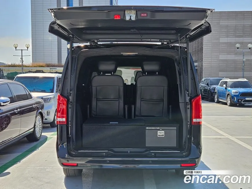 Mercedes-Benz V-Class 2022 из KR, фото 5