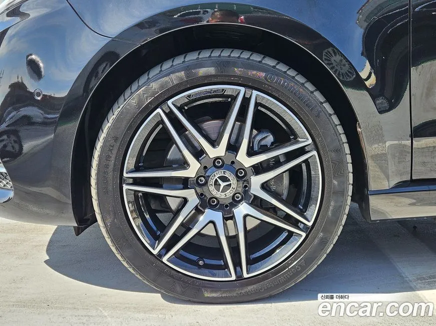 Mercedes-Benz V-Class 2022 из KR, фото 8