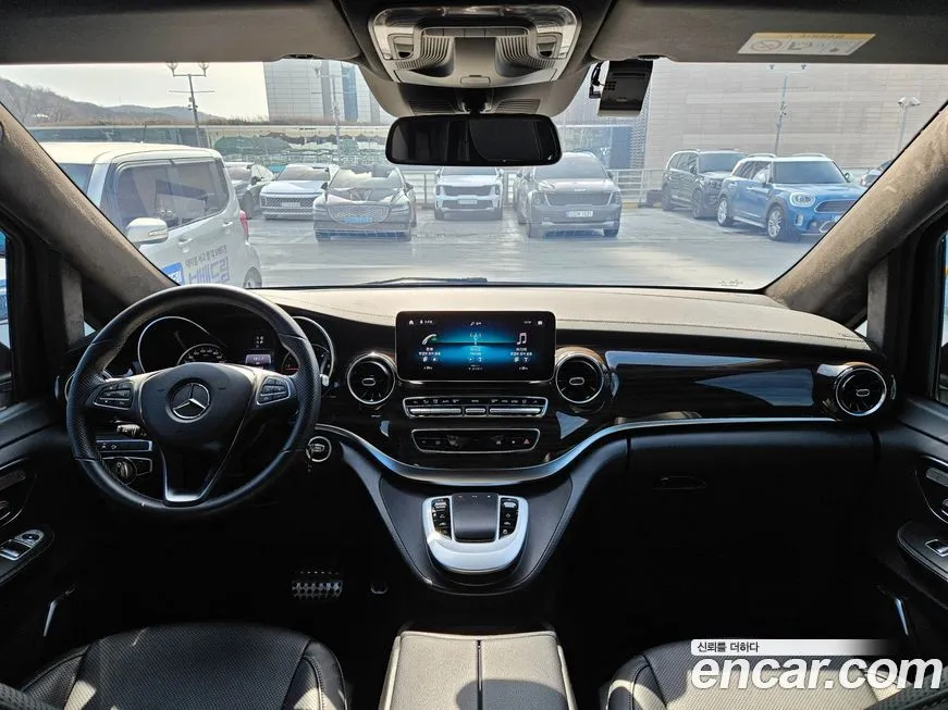 Mercedes-Benz V-Class 2022 из KR, фото 10