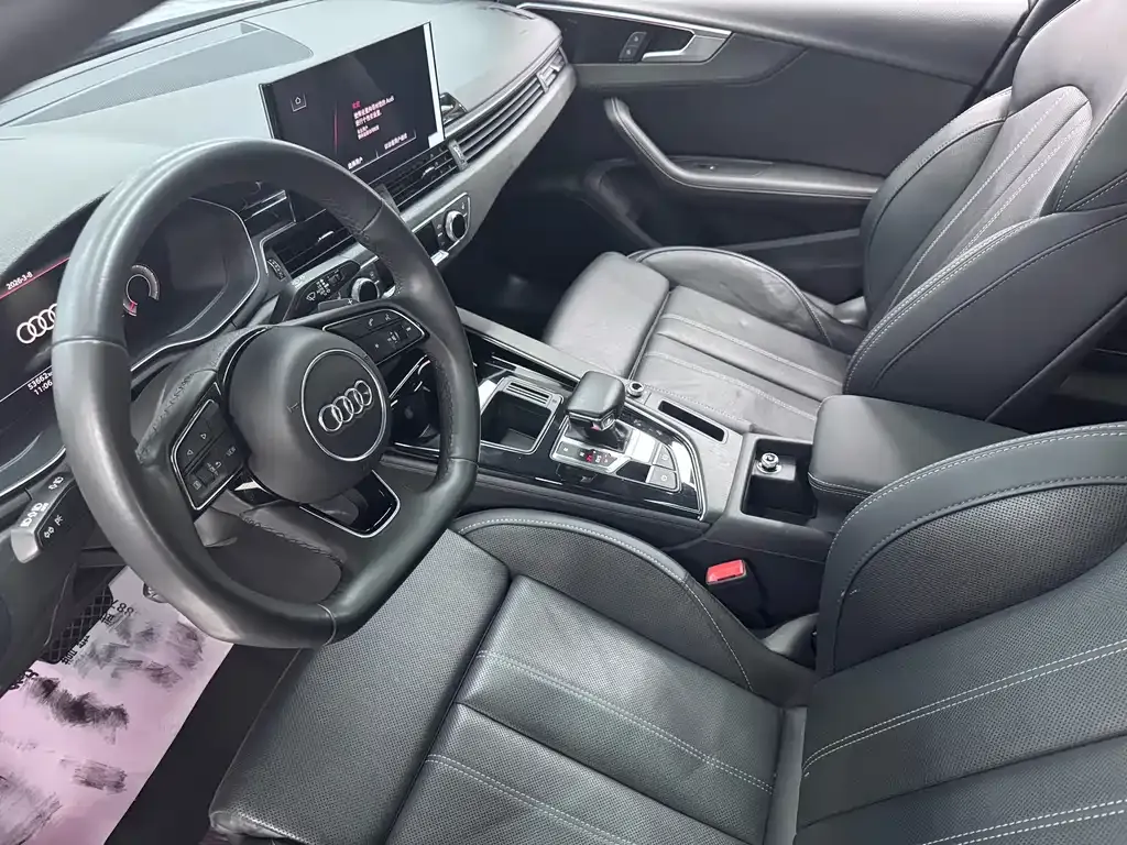 Audi A4L 2023 из CN, фото 3