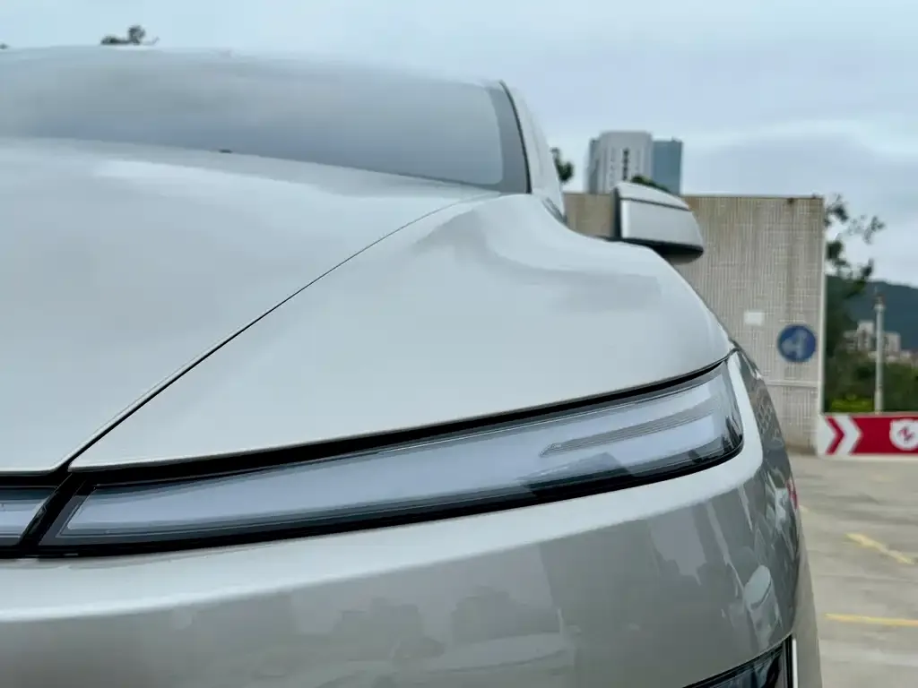 Tesla Model Y L 2025 из CN, фото 2