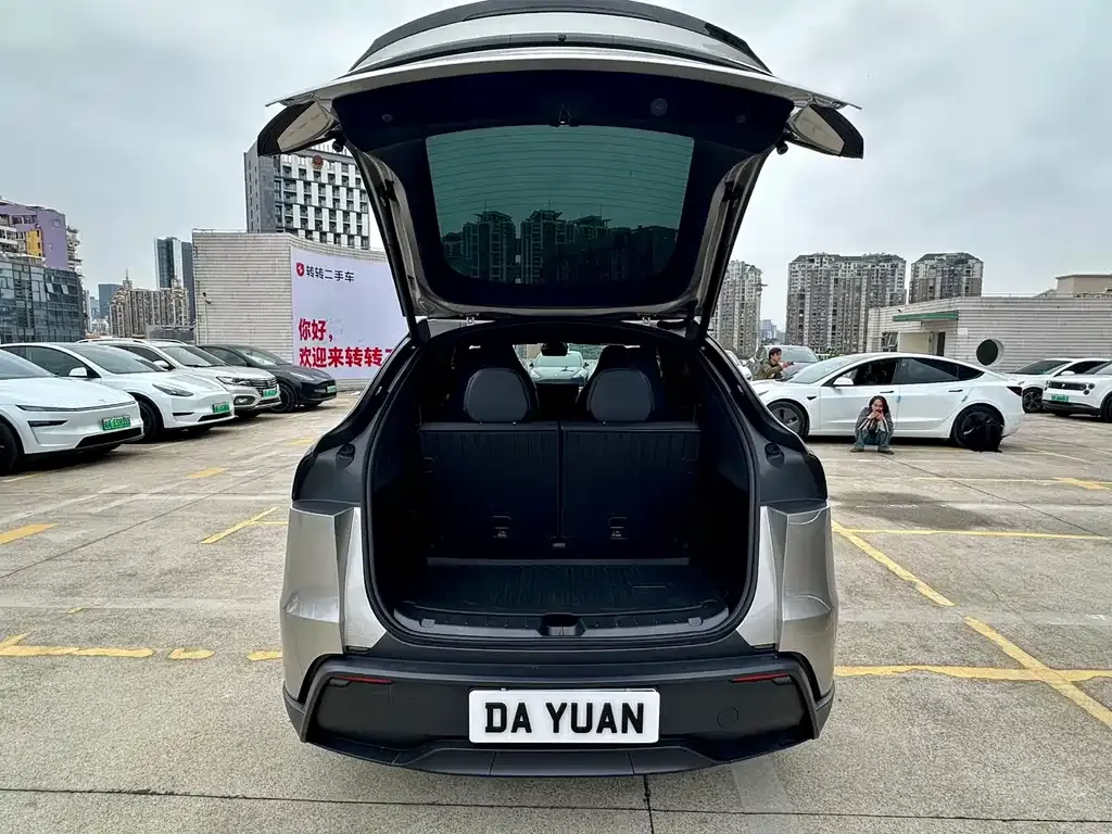 Tesla Model Y L 2025 из CN, фото 10