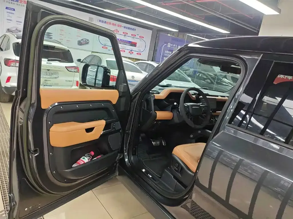 Land Rover Defender 2023 из CN, фото 5