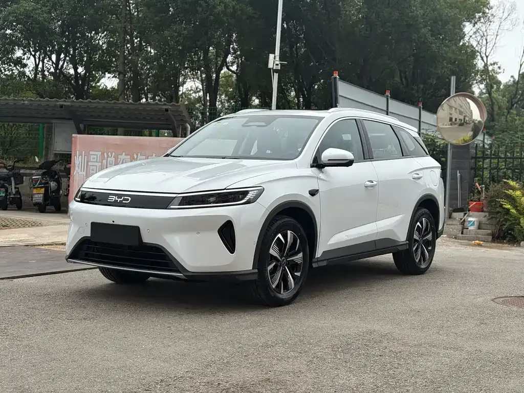 BYD Seal 05 DM-i 2025 из CN, фото 1