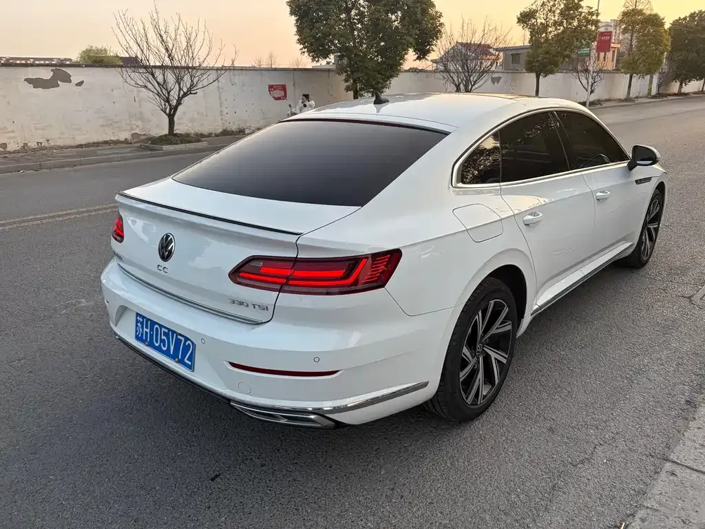 Volkswagen CC 2022 из CN, фото 8