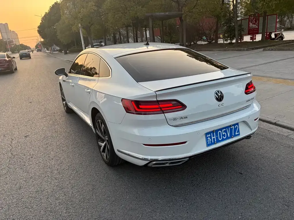 Volkswagen CC 2022 из CN, фото 10