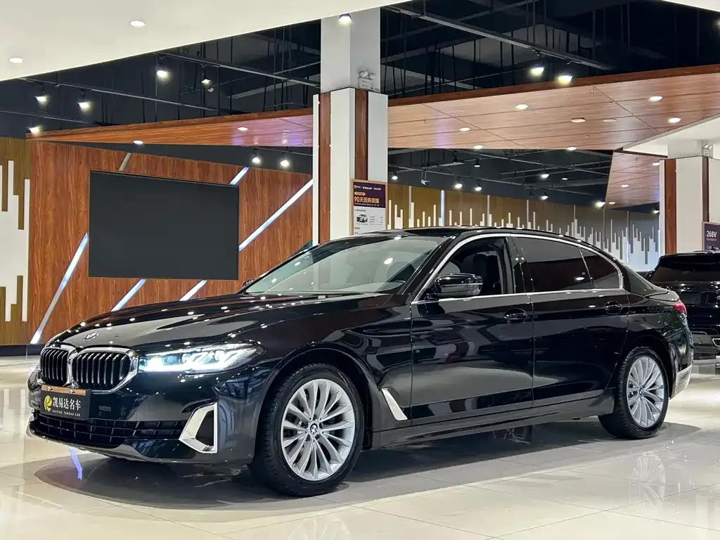 BMW 5 Series — фото 1