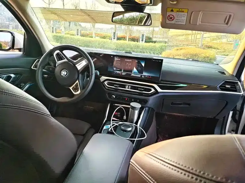 BMW i3 2023 из CN, фото 2