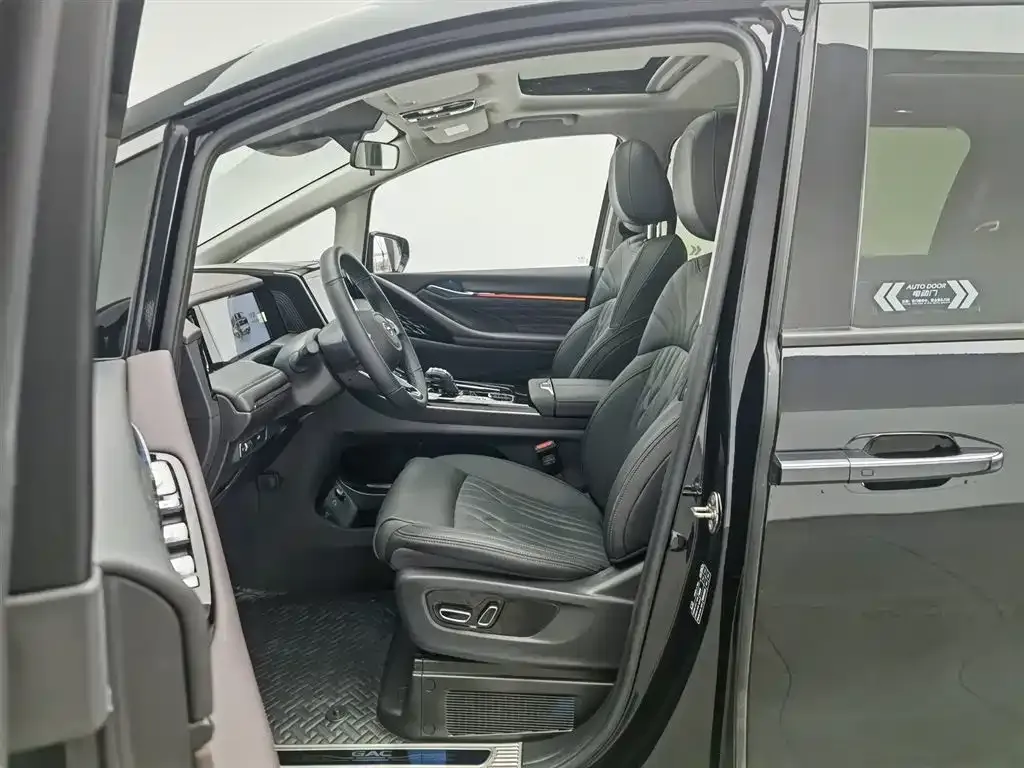 GAC Motor Trumpchi M8 — фото 10