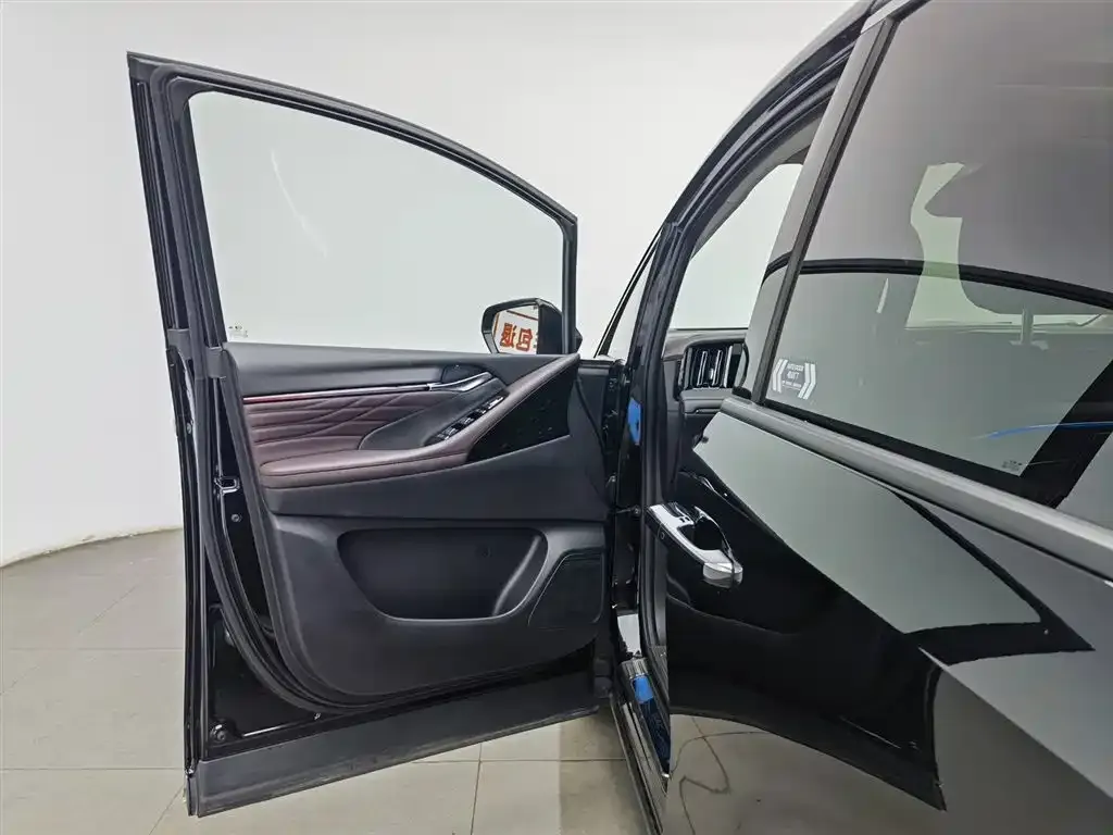 GAC Motor Trumpchi M8 — фото 2