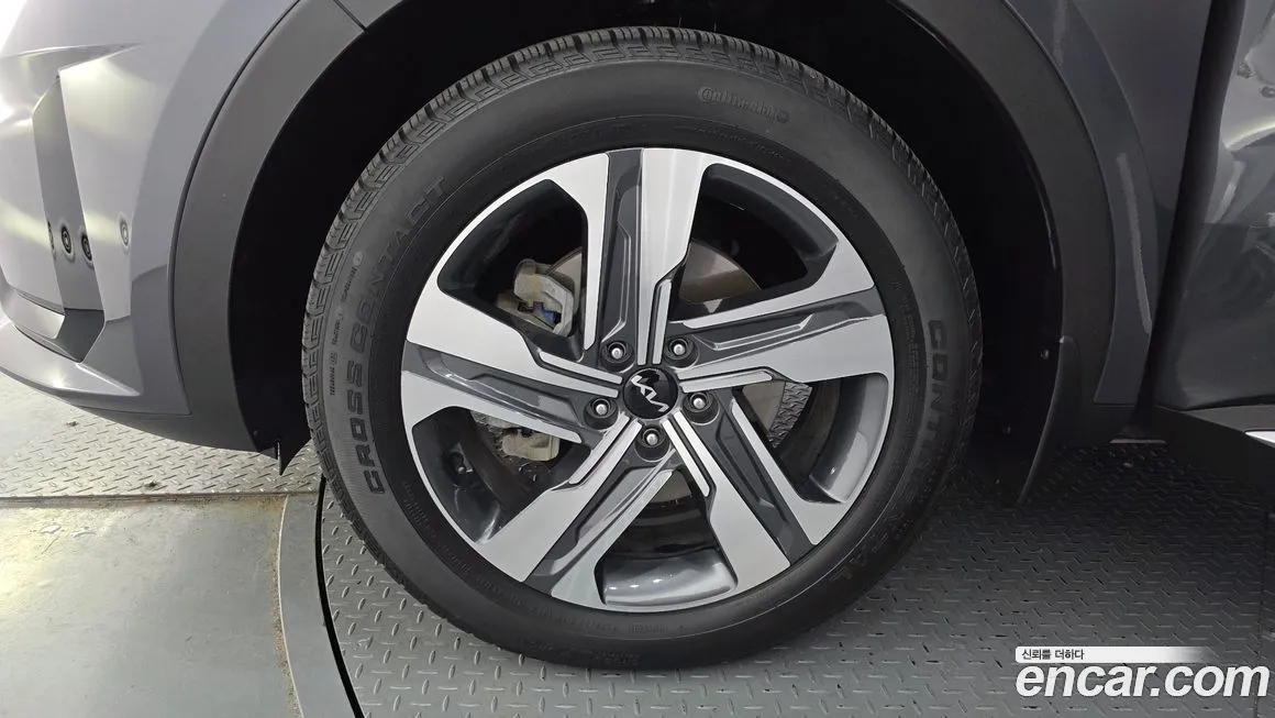 Kia Sorento — фото 6