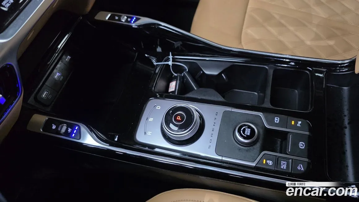 Kia Sorento — фото 9