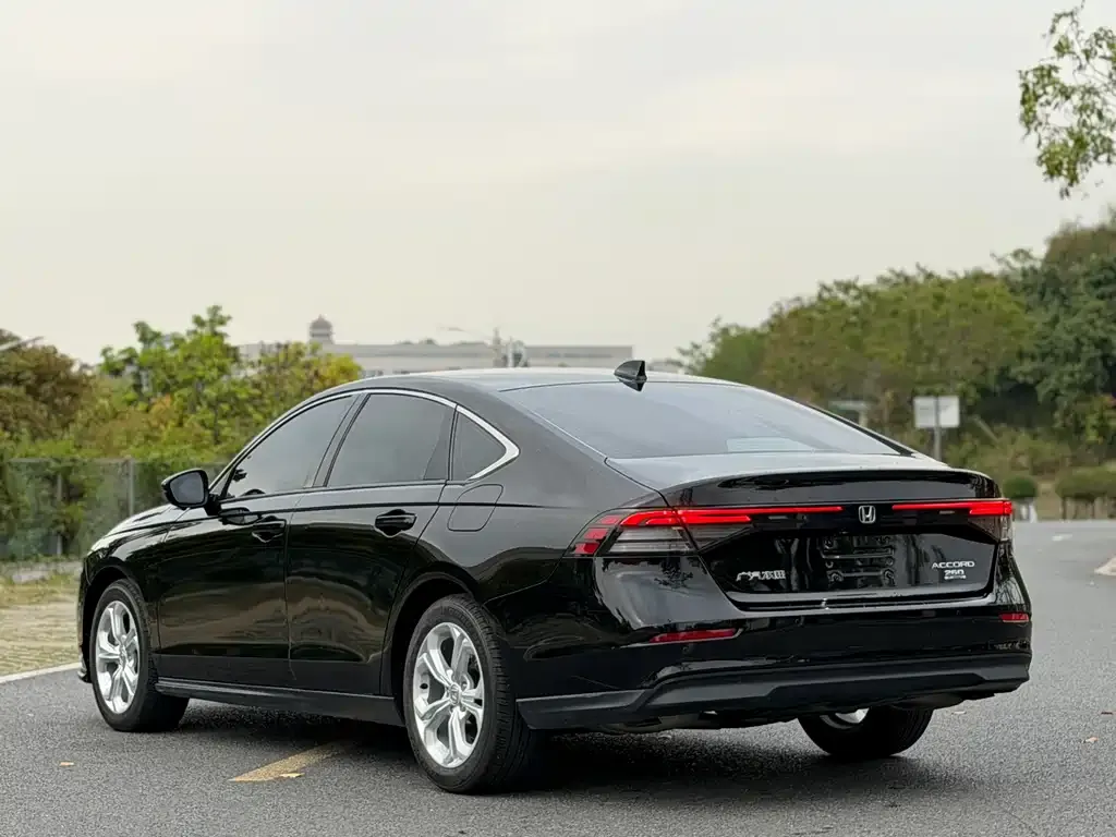 Honda Accord 2024 из CN, фото 5