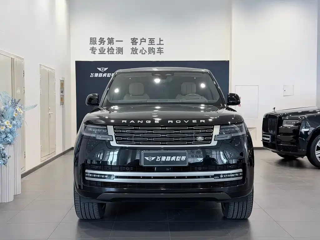 Land Rover Range Rover 2024 из CN, фото 2