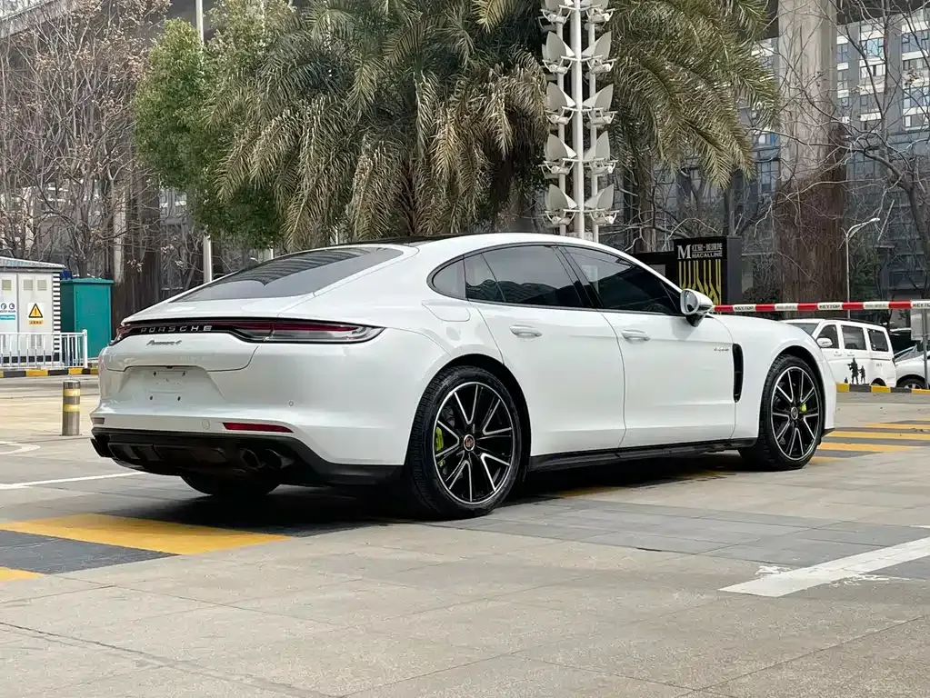 Porsche Panamera Hybrid — фото 9