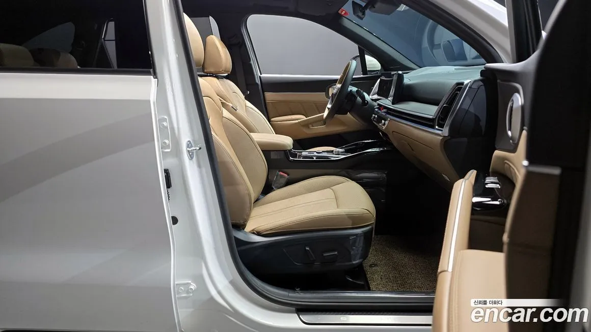 Kia Sorento — фото 10
