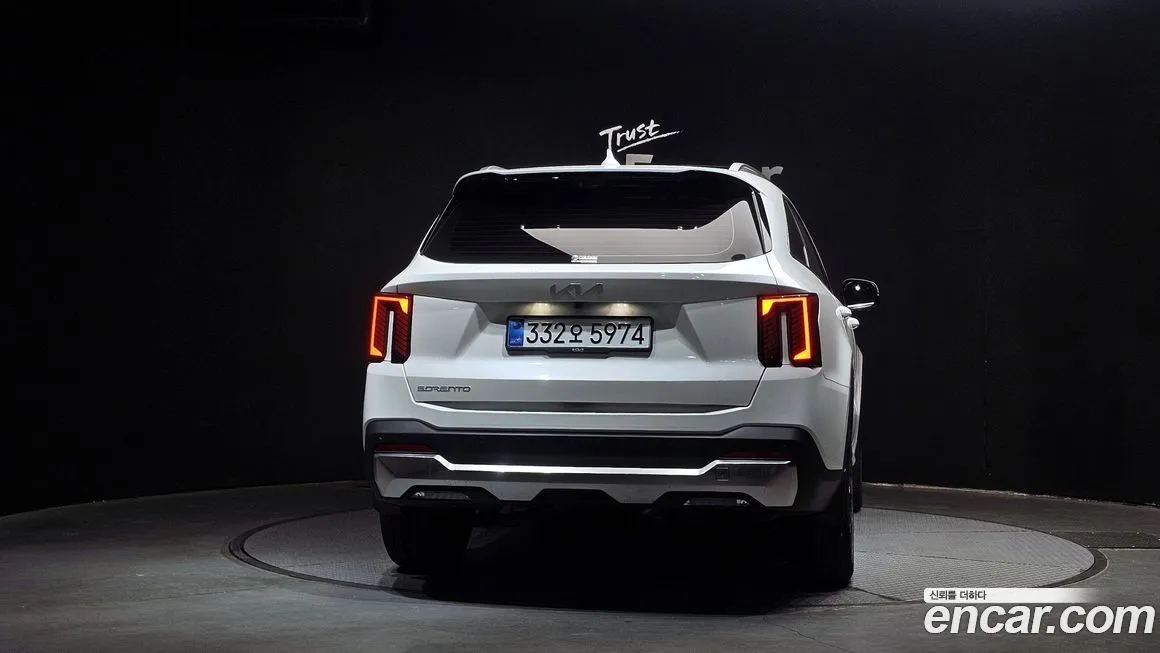 Kia Sorento — фото 3
