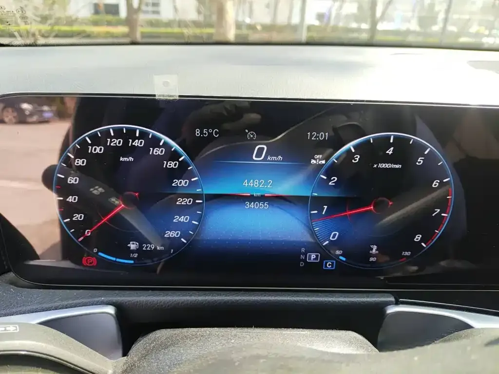 Mercedes-Benz GLB 2023 из CN, фото 2