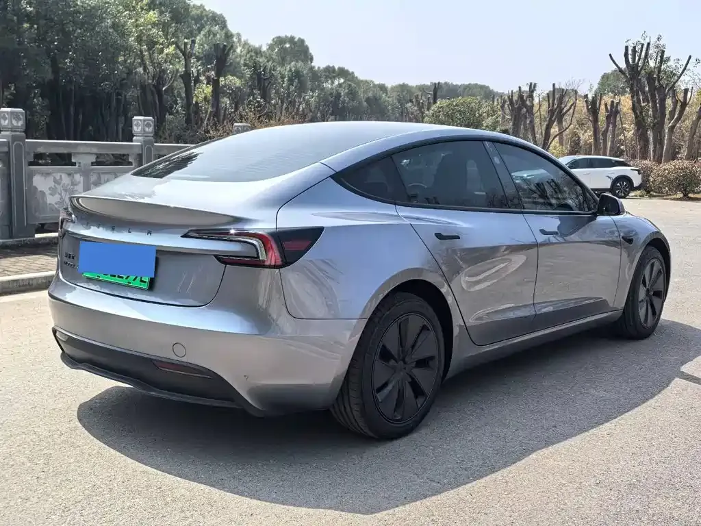Tesla Model 3 2025 из CN, фото 7