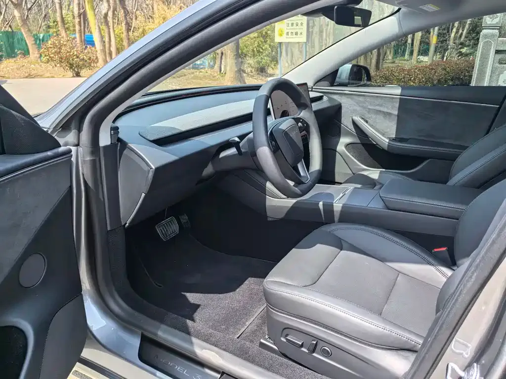 Tesla Model 3 2025 из CN, фото 10